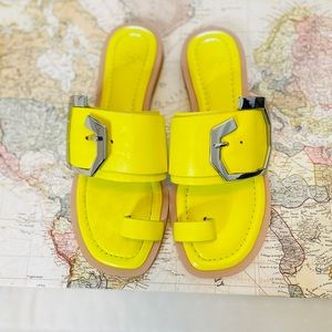 Women's Louise etCie Lemon Yellow Sandals Sz: 6M/361/2